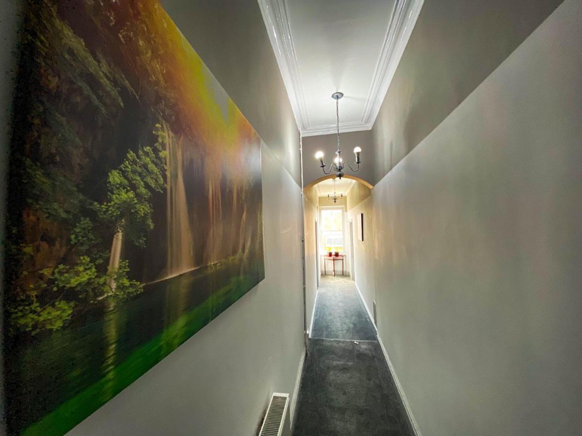 The Broadway Hotel لاندودنو المظهر الخارجي الصورة