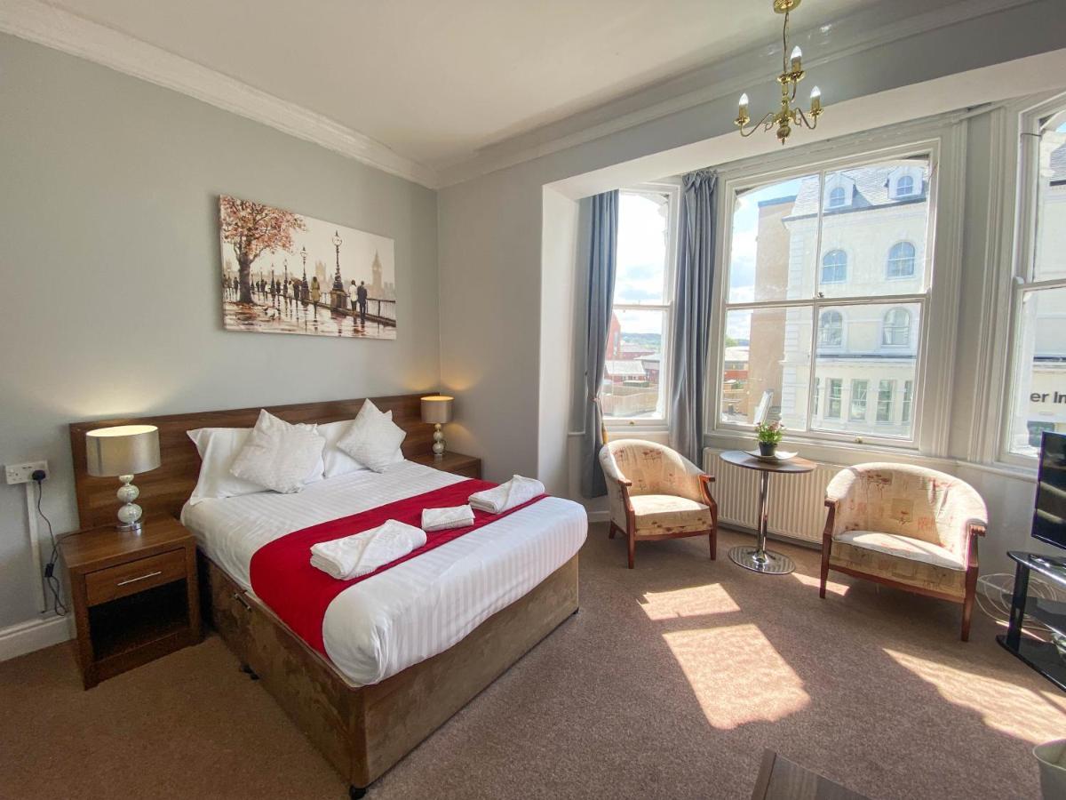 The Broadway Hotel لاندودنو المظهر الخارجي الصورة